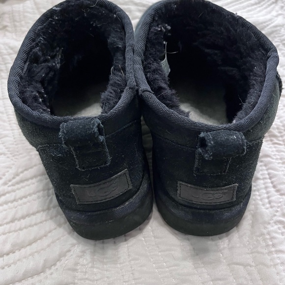 UGG Ultra Mini Boots - Picture 3 of 4